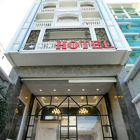 C'Lavie Hotel - Saigon Airport Hotel Ho Chi Minh City Exterior photo